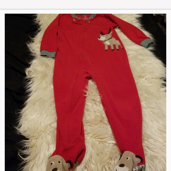 Holiday PJs size 4T - Picture 2 of 6